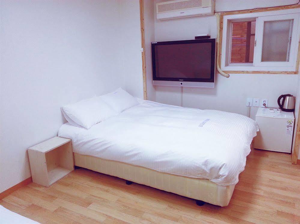 Iu Guest House Myeongdong Seul Zewnętrze zdjęcie